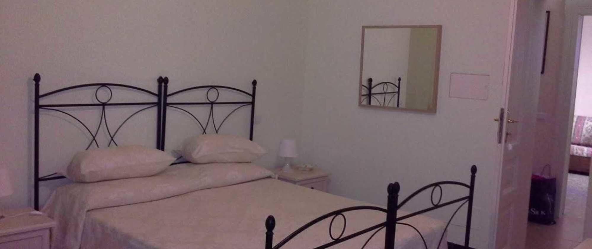 La Casa Di Ermelinda Bed & Breakfast เรจโจ ดี คาลาเบีย ภายนอก รูปภาพ
